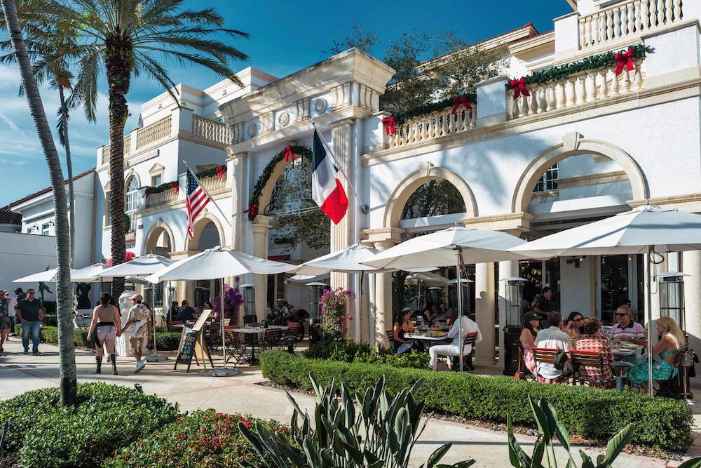 5 Amazing Destinations Less Than an Hour from Babcock Ranch | Babcock Ranch Luxury Shopping in downtown Naples Florida